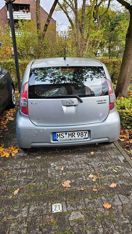 Gebraucht Daihatsu Sirion 87 PS (63 kW) 2006 Silber Kleinwagen
