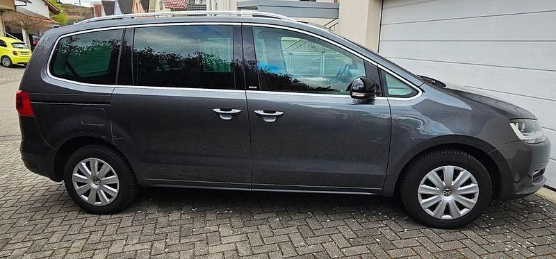 Gebraucht VW Sharan Comfortline 170 PS (125 kW) 2012 Grau Van / Kleinbus