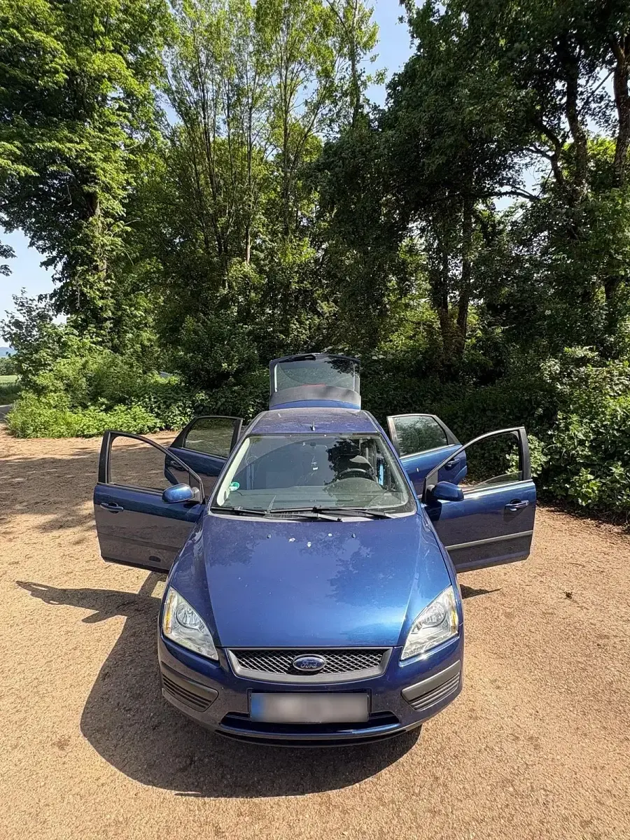 Gebraucht Ford Focus 101 PS (74 kW) 2007 Blau Kleinwagen