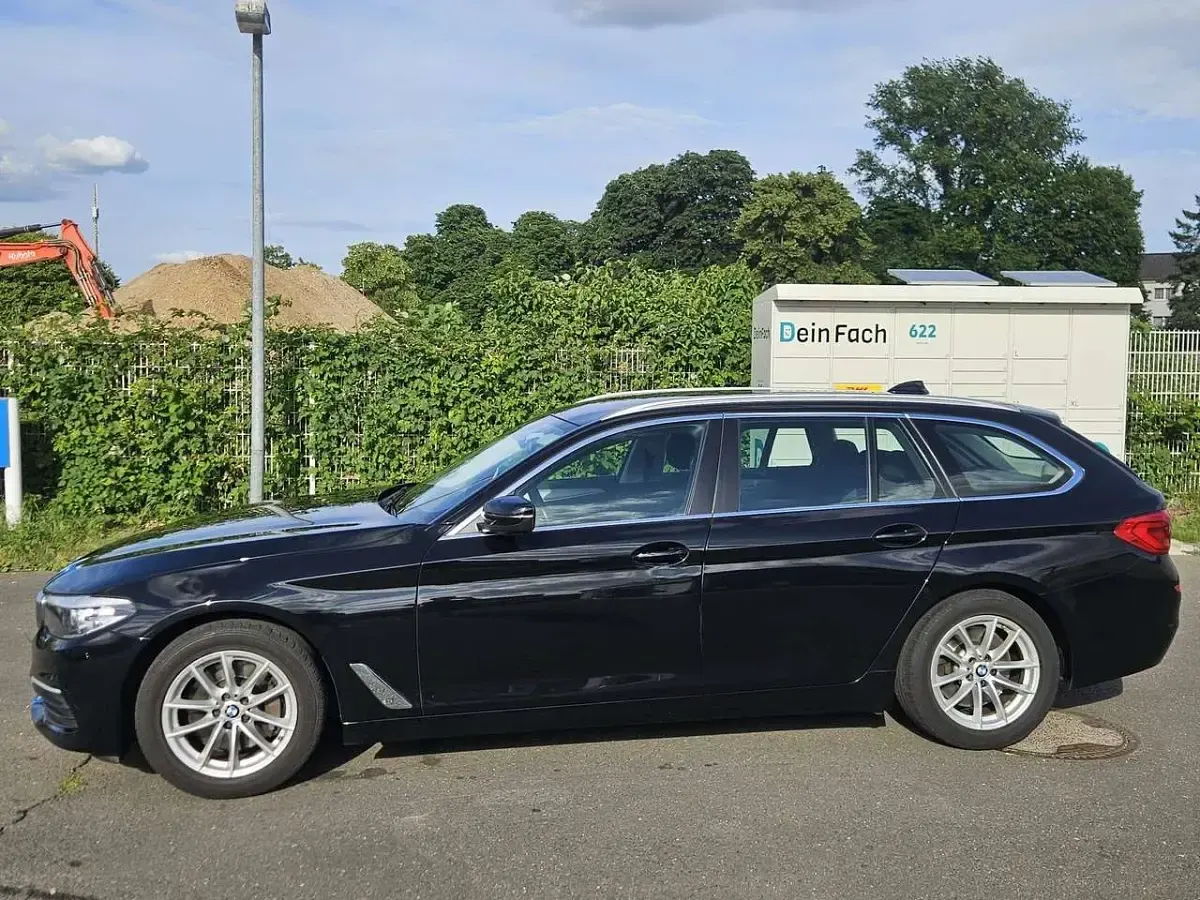 Gebraucht BMW 530 265 PS (194 kW) 2017 Schwarz Kombi