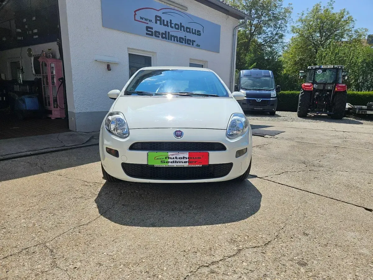 Gebraucht Fiat Punto Pop 77 PS (56 kW) 2015 Weiß Kleinwagen