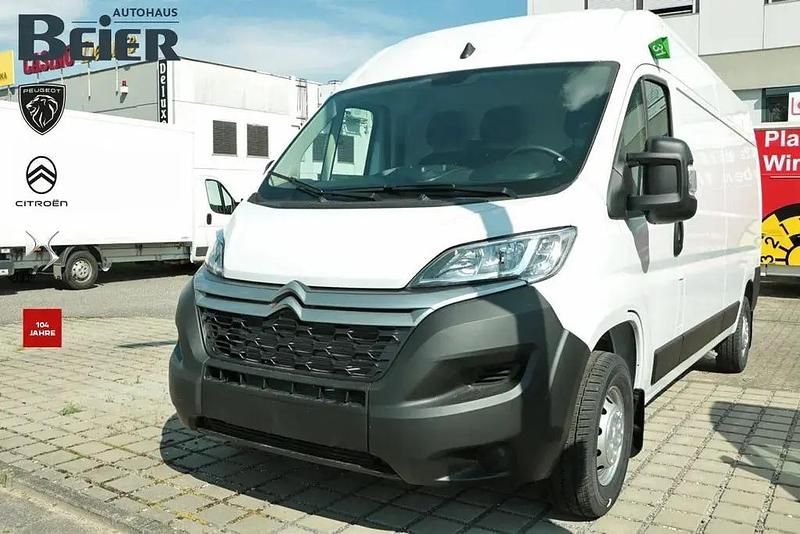 Gebraucht Citroën Jumper Start 140 PS (102 kW) 2024 Lackierung weiss icy/deckende Van / Kleinbus