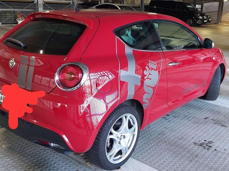 Gebraucht Alfa Romeo MiTo Turismo 105 PS (77 kW) 2012 Rot Kleinwagen