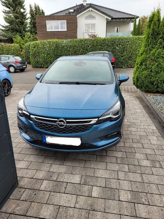 Blau Gebraucht 2015 Opel Astra Innovation Limousine | 9.299 € (Guter Preis) - Bild 1/4