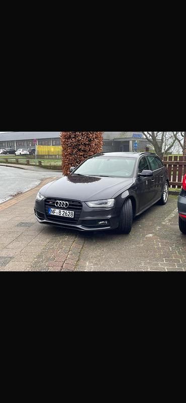 Grau Gebraucht 2013 Audi S4 Kombi | 15.700 € (Fairer Preis) - Bild 1/1