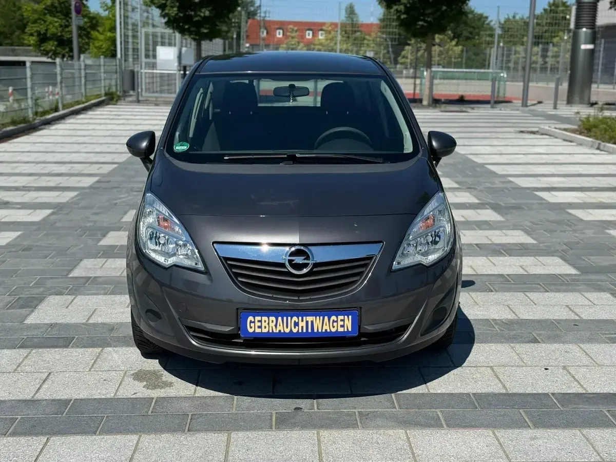 Gebraucht Opel Meriva Edition 101 PS (74 kW) 2012 Grau Van / Kleinbus