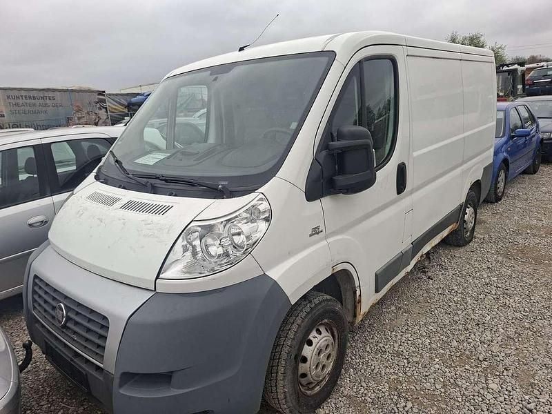 Gebraucht Fiat Ducato 116 PS (85 kW) 2012 Weiß Van