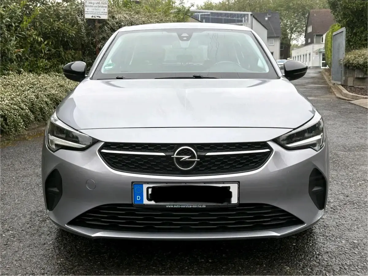 Używany Opel Corsa 75 KM (55 kW) 2021 Szary Hatchback
