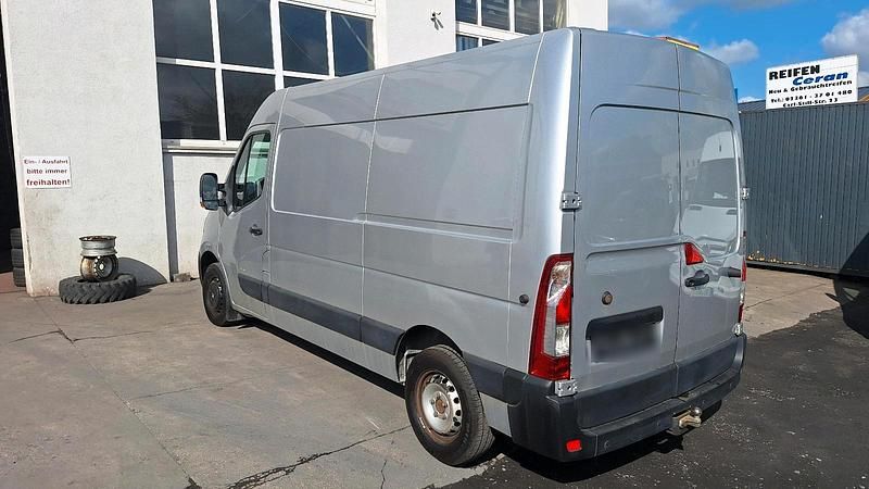 Gebraucht Opel Movano 179 PS (131 kW) 2017 Silber Van / Kleinbus