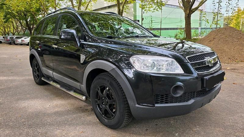 Schwarz Gebraucht 2010 Chevrolet Captiva SUV | 2.799 € (Guter Preis) - Bild 1/4