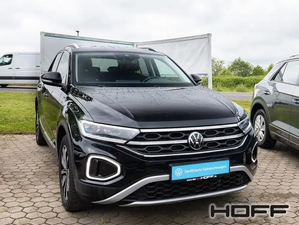 Second-hand VW T-Roc Style 150 CP (110 kW) 2023 Negru SUV