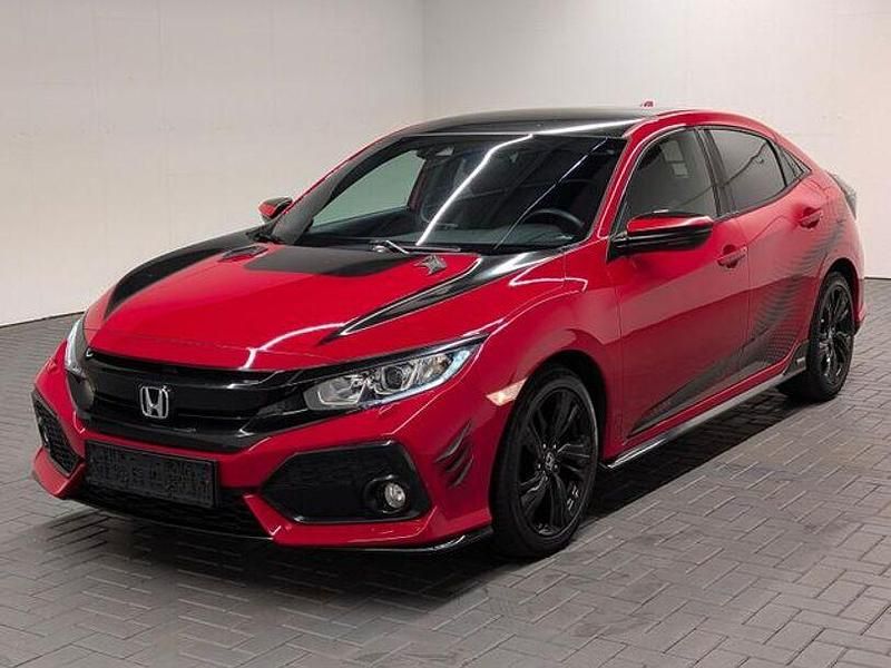 Rallyrot Gebraucht 2019 Honda Civic Dynamic Limousine | 16.480 € (Fairer Preis) - Bild 1/4