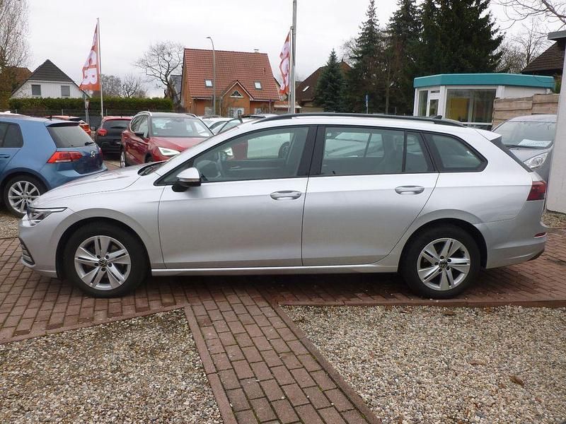 Gebraucht VW Golf VIII Life 131 PS (96 kW) 2021 Silber Kombi