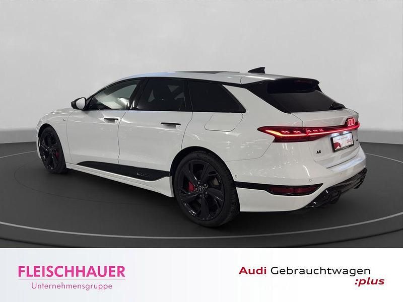 Gebraucht Audi A6 e-tron Ambiente 314 kW (428 PS) 2025 Gletscherweiß metallic Kombi
