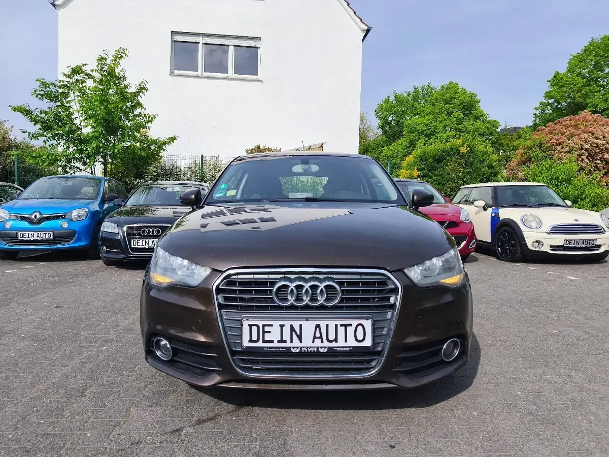 Gebraucht Audi A1 105 PS (77 kW) 2011 Braun Kleinwagen