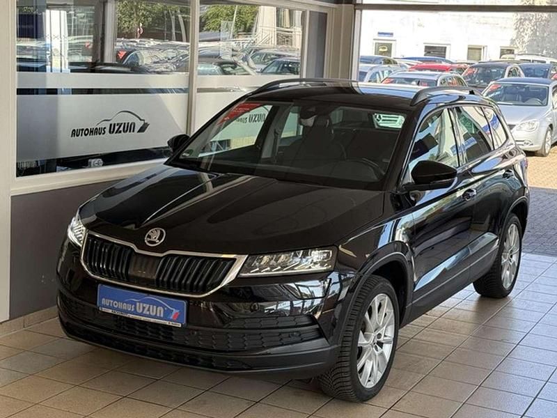 Schwarz Gebraucht 2019 Skoda Karoq Style SUV | 19.990 € (Fairer Preis) - Bild 1/3