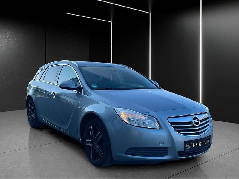 Silber Gebraucht 2013 Opel Insignia Kombi | 3.990 € (Guter Preis) - Bild 1/4