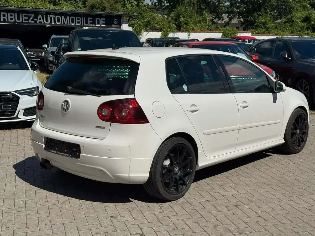 Gebraucht VW Golf V Edition 230 PS (169 kW) 2007 Candyweiss Kleinwagen