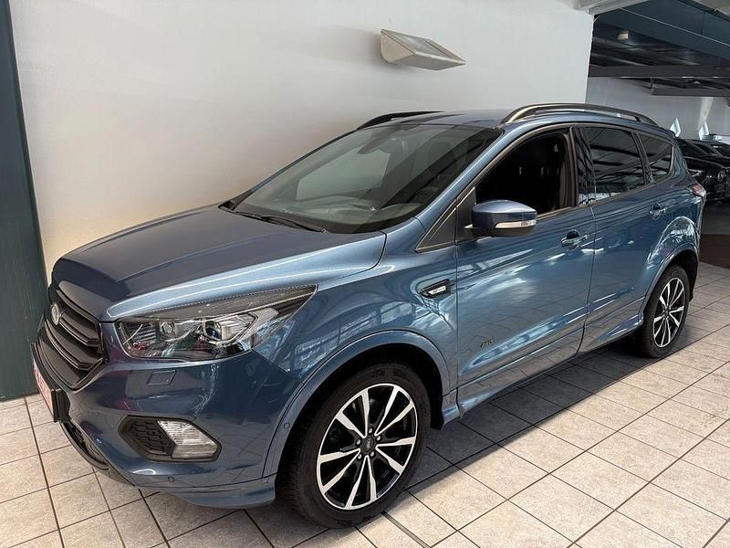 Gebraucht Ford Kuga ST-Line 175 PS (128 kW) 2019 Blau SUV