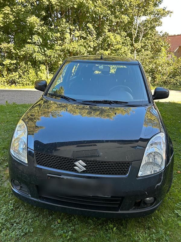 Schwarz Gebraucht 2006 Suzuki Swift Kleinwagen | 2.000 € (Guter Preis) - Bild 1/4