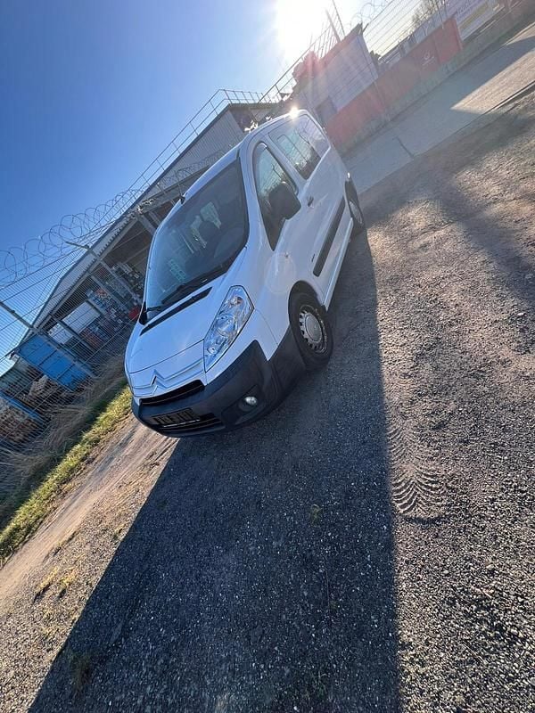 Gebraucht Citroën Jumpy 120 PS (88 kW) 2010 Weiß Van / Kleinbus