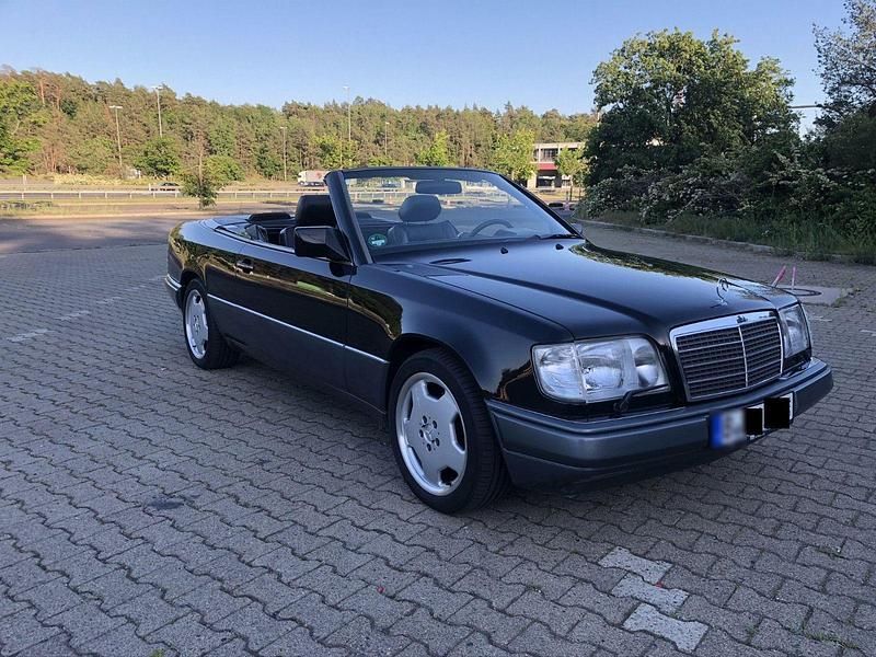 Gebraucht Mercedes 320 220 PS (161 kW) 1996 Schwarz Cabrio
