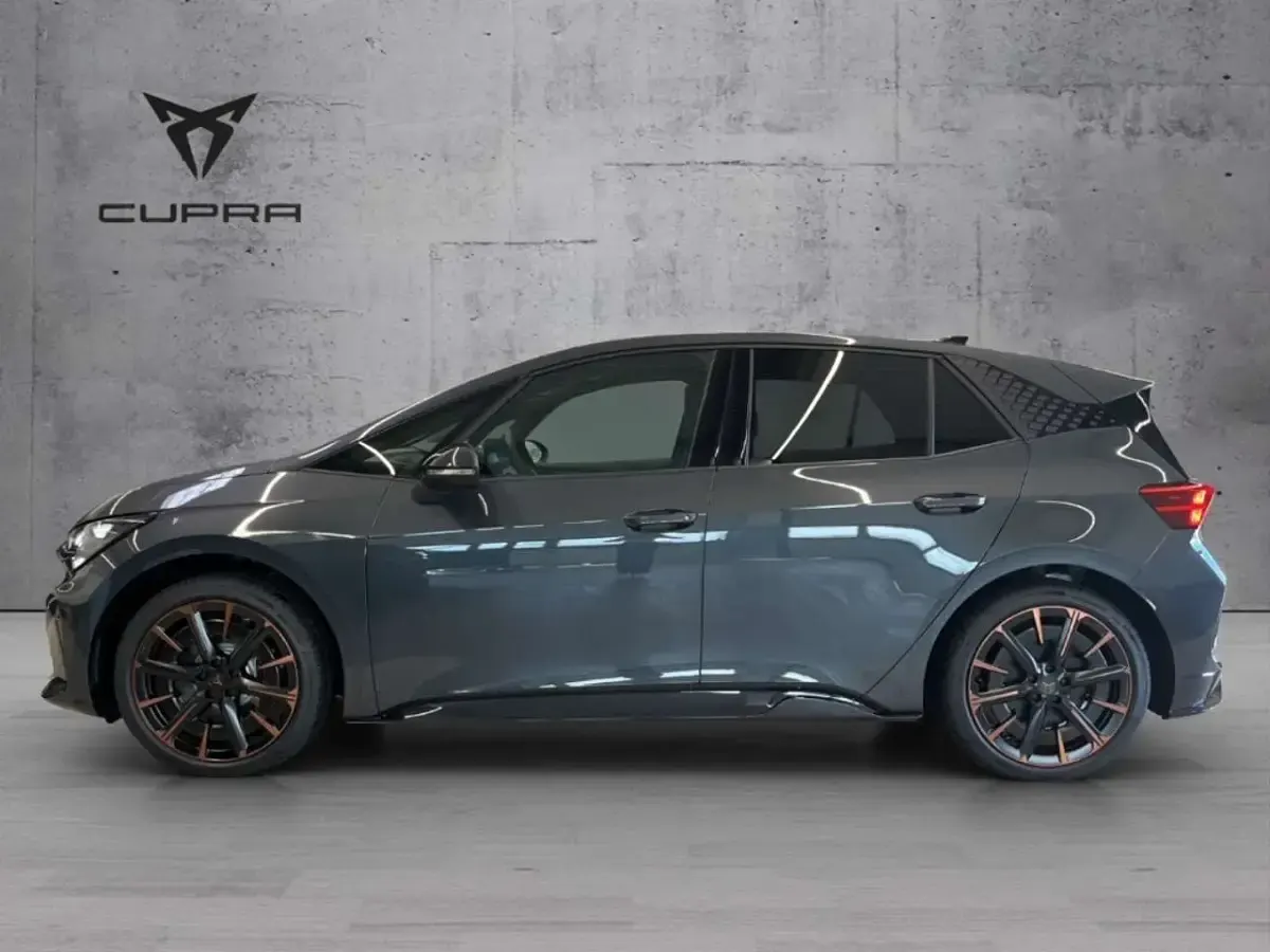 Neu Cupra Born Endurance 169 kW (231 PS) 2026 Grau Kleinwagen