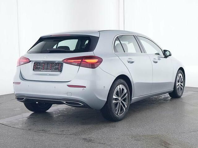 Gebraucht Mercedes A180 Progressive 116 PS (85 kW) 2024 Silber Limousine