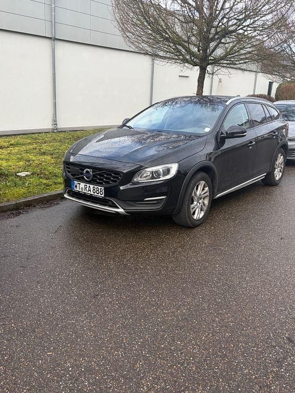 Gebraucht Volvo V60 CC 190 PS (139 kW) 2017 Schwarz Kombi