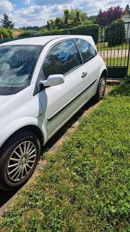 Gebraucht Renault Mégane Dynamique 110 PS (80 kW) 2008 Gelb Coupé