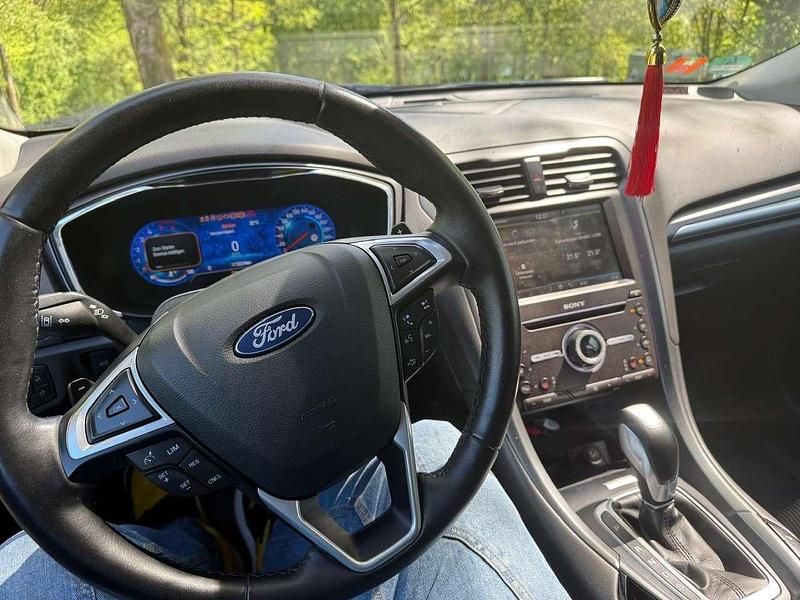 Gebraucht Ford Mondeo Titanium 179 PS (131 kW) 2015 Limousine