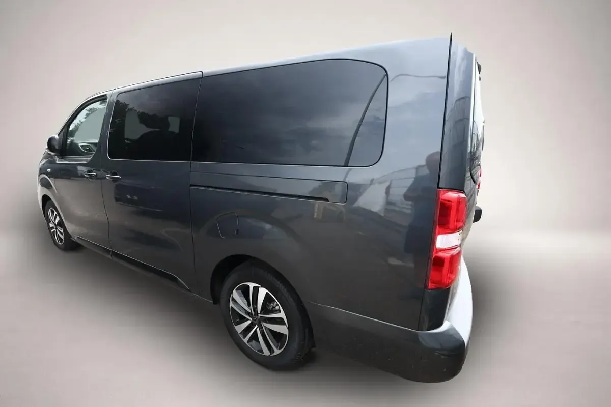 Neu Peugeot Traveller Allure 177 PS (130 kW) 2025 Manufacturer Van / Kleinbus
