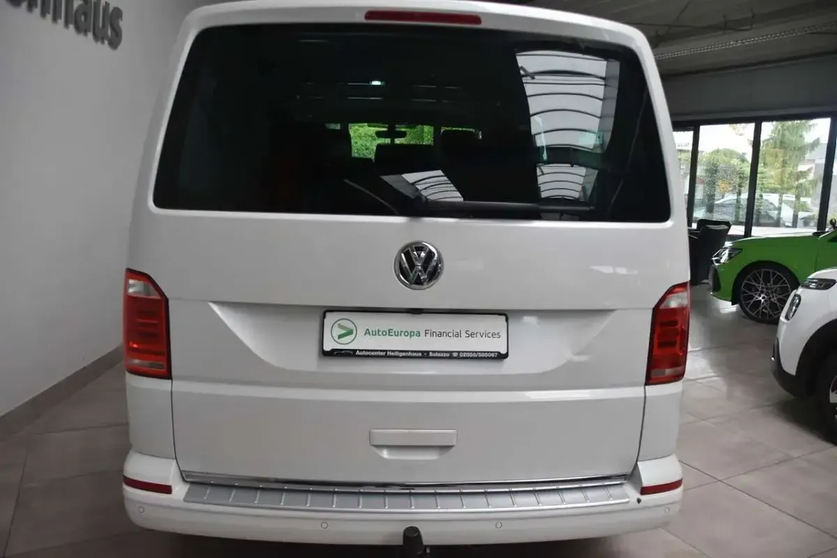 Używany VW T6 Highline 204 KM (150 kW) 2016 Biały Van
