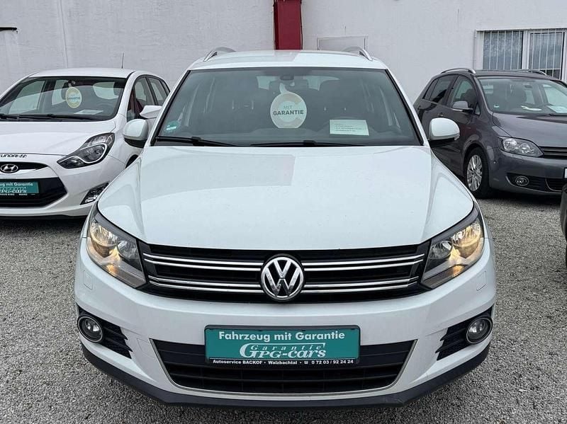 Pure white Gebraucht 2016 VW Tiguan LOUNGE SUV | 13.798 € (Teuer) - Bild 1/4