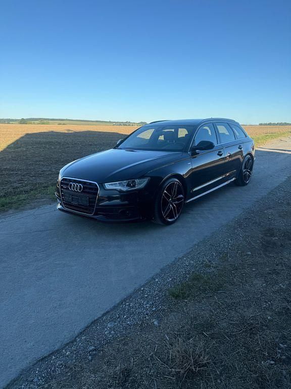 Schwarz Gebraucht 2014 Audi A6 Ambiente Kombi | 17.100 € (Fairer Preis) - Bild 1/4