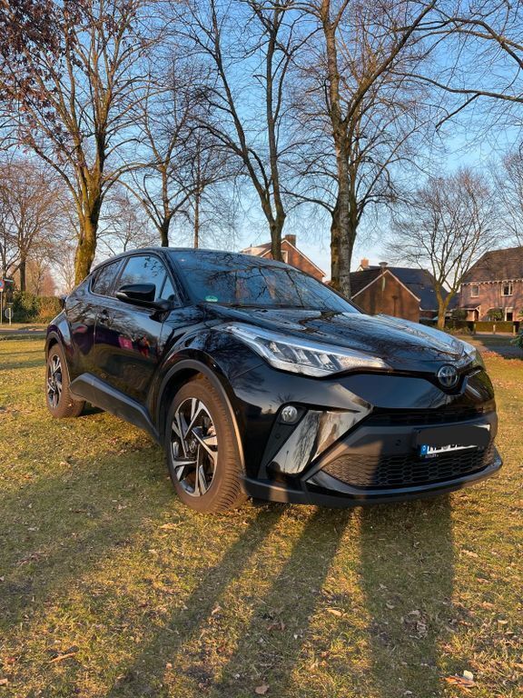 Schwarz Gebraucht 2022 Toyota C-HR Team SUV | 22.300 € (Fairer Preis) - Bild 1/4