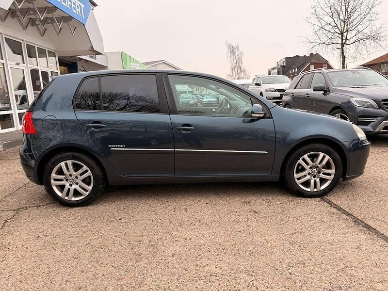 Gebraucht VW Golf VI Edition 122 PS (89 kW) 2009 Blau Kleinwagen