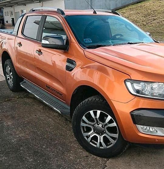 Gebraucht Ford Ranger Wildtrack 160 PS (117 kW) 2017 Orange Pickup