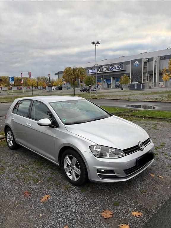 Silber Gebraucht 2014 VW Golf Limousine | 6.600 € (Guter Preis) - Bild 1/4