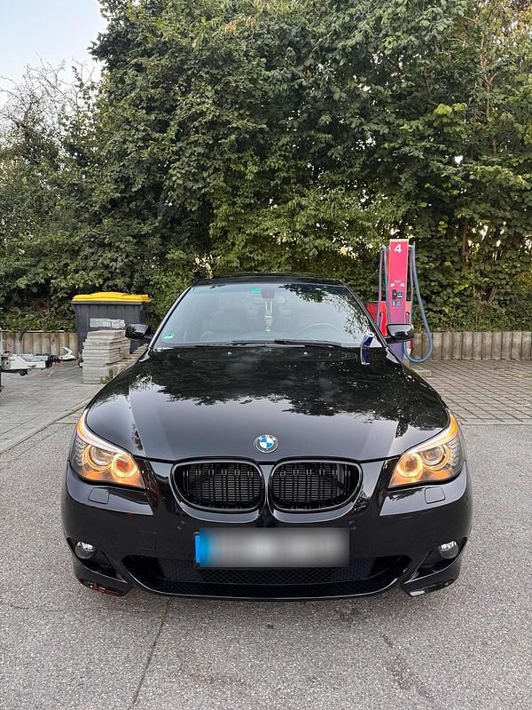 Schwarz Gebraucht 2007 BMW 530 Limousine | 8.799 € (Etwas zu teuer) - Bild 1/4