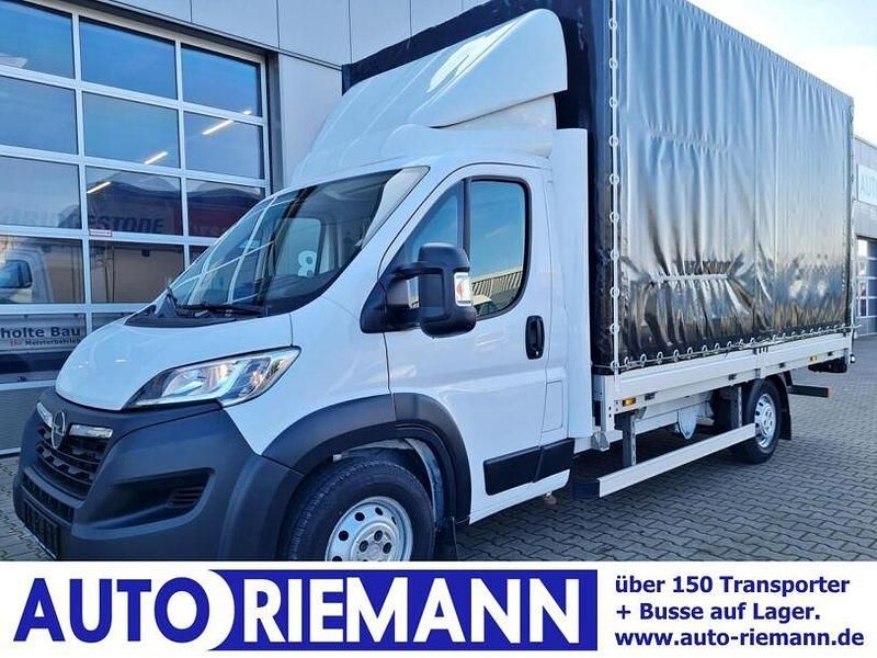 Weiß Gebraucht 2022 Opel Movano Van | 35.699 € - Bild 1/4