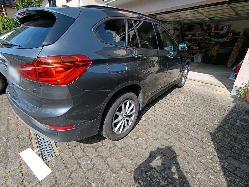 Gebraucht BMW X1 116 PS (85 kW) 2018 Grau SUV