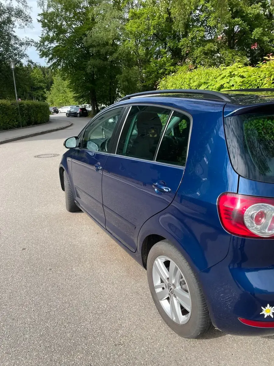 Gebraucht VW Golf Plus Cross Edition 105 PS (77 kW) 2012 Blau Van / Kleinbus