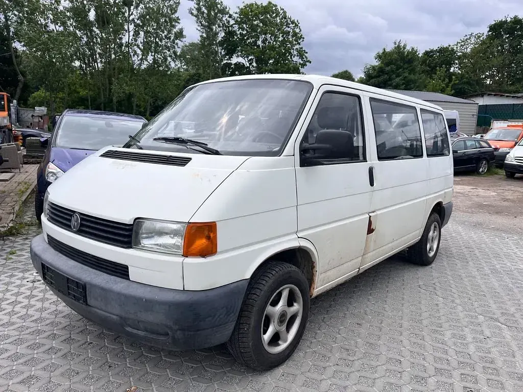 Gebraucht VW Caravelle 68 PS (50 kW) 2000 Weiß Van