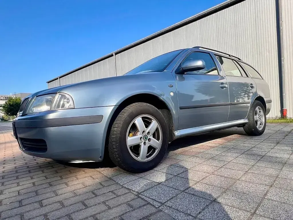 Gebraucht Skoda Octavia 90 PS (66 kW) 2002 Blau Kombi