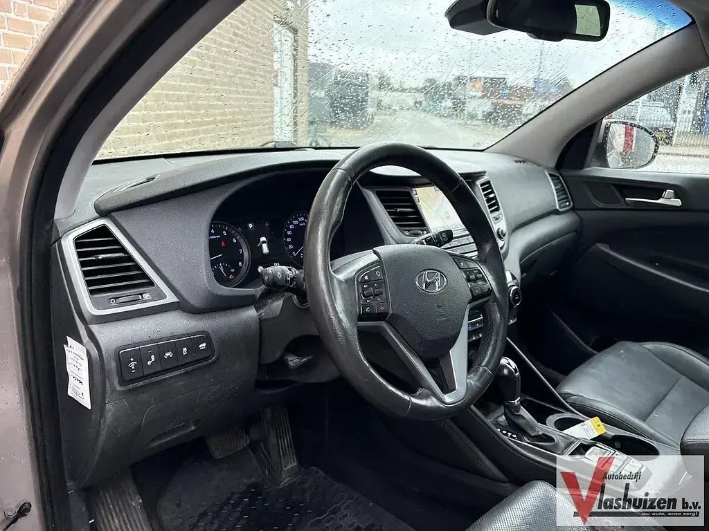 Gebraucht Hyundai Tucson Premium 177 PS (130 kW) 2015 Weiß SUV
