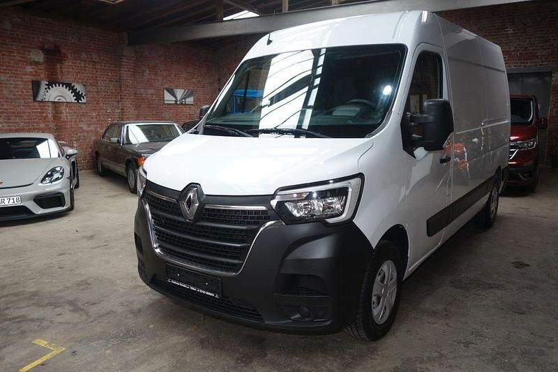 Weiß Gebraucht 2022 Renault Master Van | 18.421 € (Fairer Preis) - Bild 1/4
