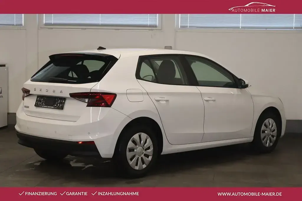 Gebraucht Skoda Fabia Ambition 110 PS (80 kW) 2021 Candyweiss Kleinwagen
