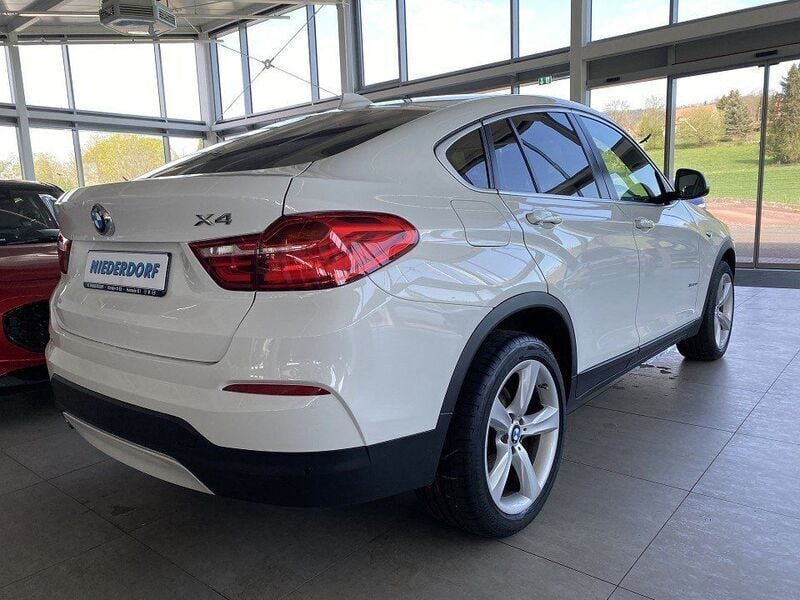 Gebraucht BMW X4 Advantage 184 PS (135 kW) 2018 Alpinweiß SUV