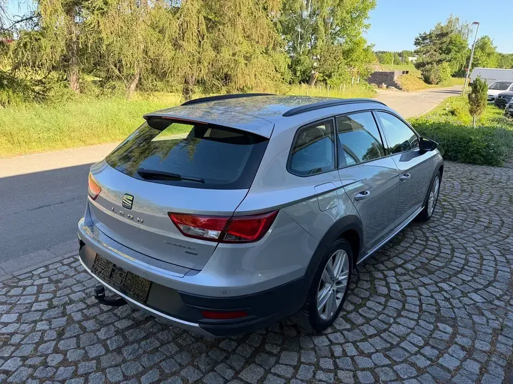 Gebraucht Seat Leon X-Perience 4Drive 150 PS (110 kW) 2019 Silber Kombi
